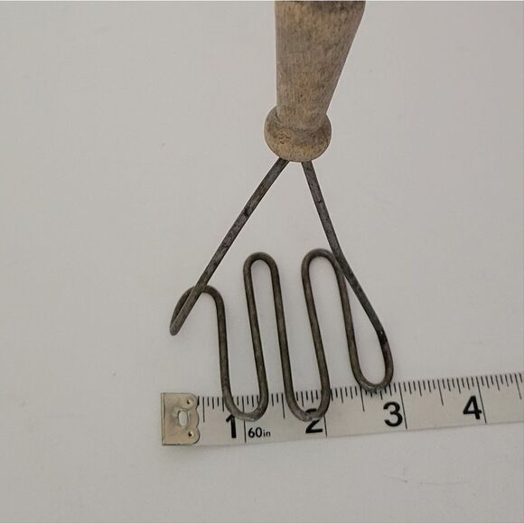Vintage Chicken Foot Potato Masher - Picture 3 of 5